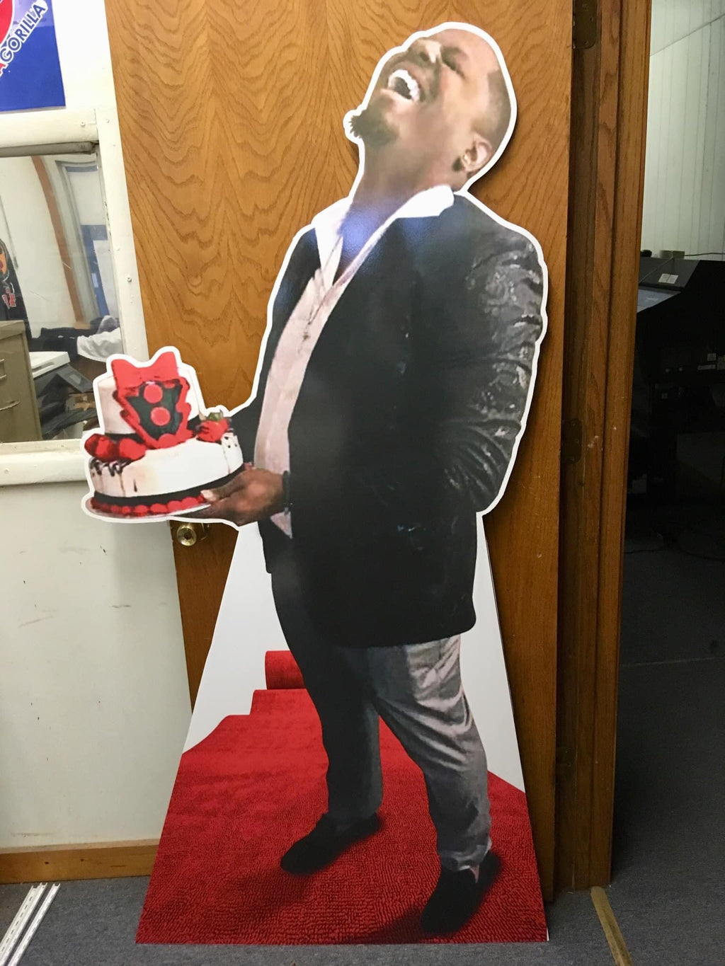 WHOLESALE LIFESIZE CUTOUT PRINTS
